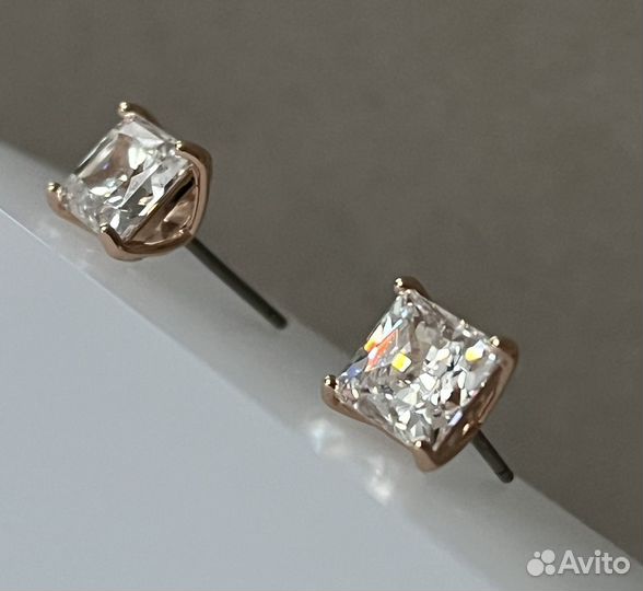 Новые оригинальные серьги Swarovski Attract