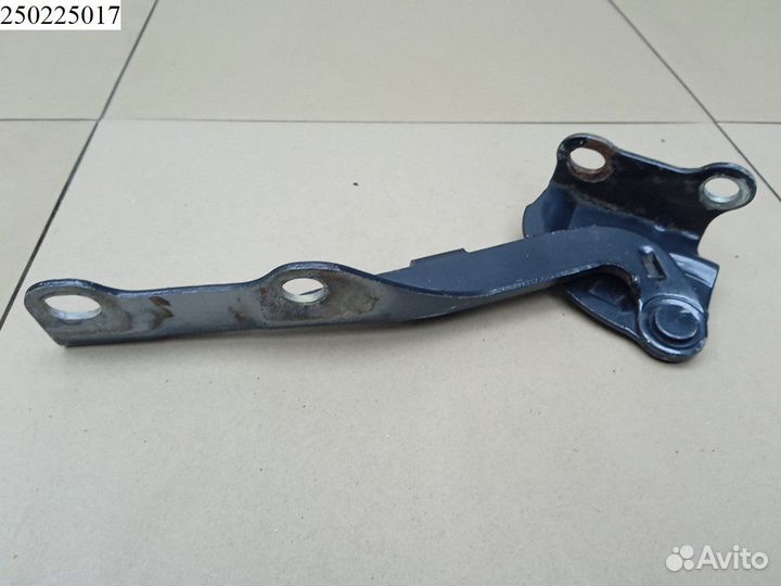 Петля капота левая Hyundai Getz