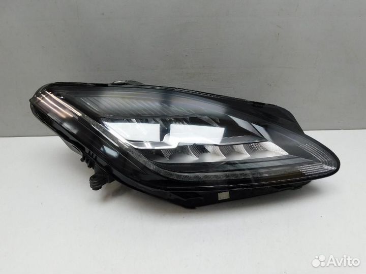 Фара правая Jaguar E-Pace