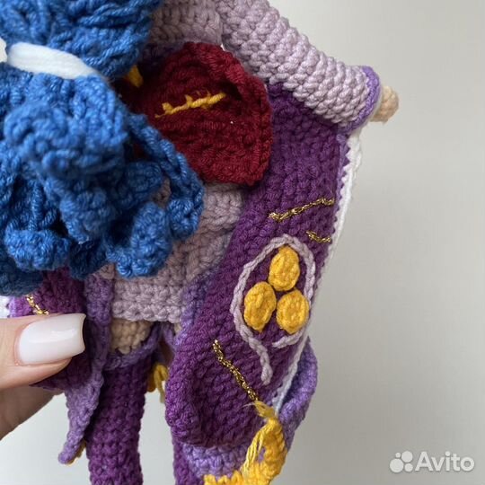 Вязаная игрушка Райдэн из Genshin Impact