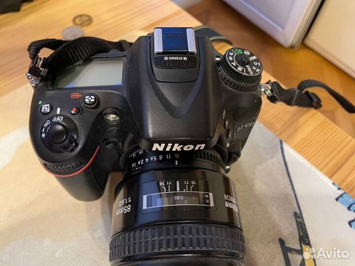 Зеркальный фотоаппарат Nikon D7100