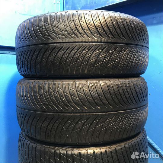Michelin Pilot Alpin 5 245/40 R19 и 275/35 R19