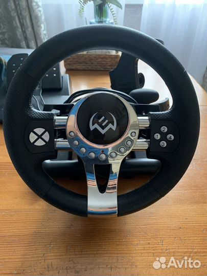 Игровой руль Sven GC-W700