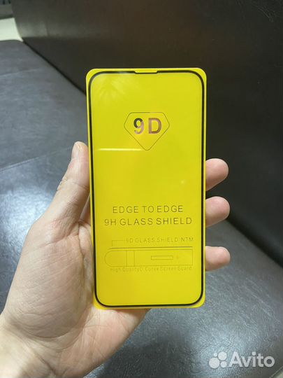 Защитные стекла на айфон