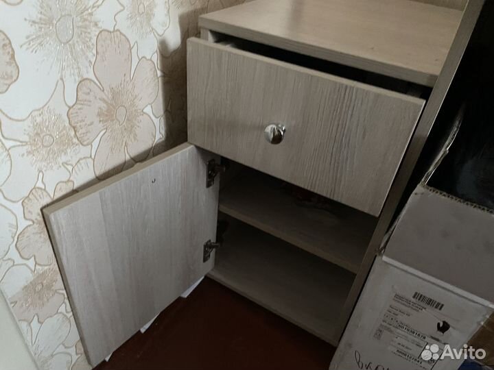 Продам стол