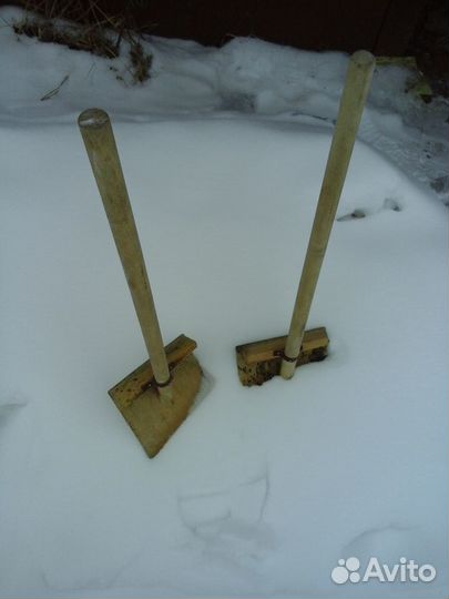 Лопатка деревянная детская