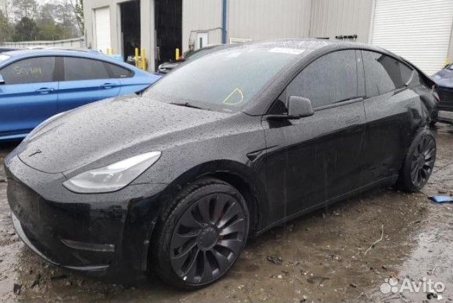 В полный разбор Tesla Y