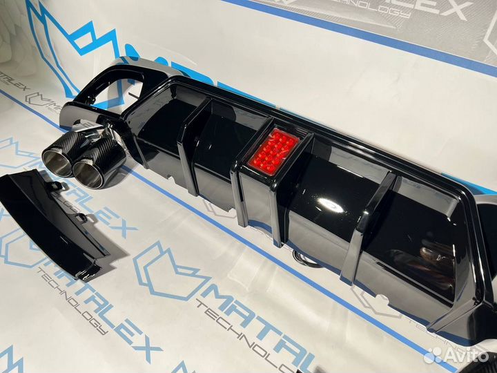 Диффузор + насадки на глушитель BMW G20 MP