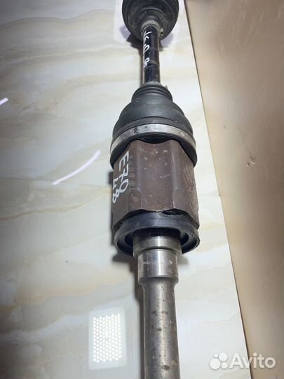 Полуось передняя правая BMW E70 (2006—2010)