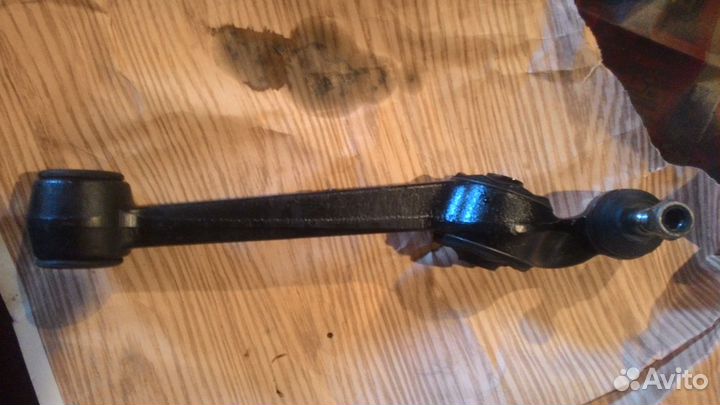 Рычаг подвески передний