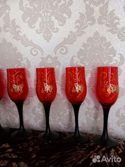 Бокалы для шампанского (фужеры)