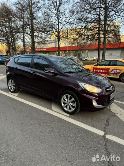 Hyundai Solaris 1.4 AT, 2012, 218 450 км