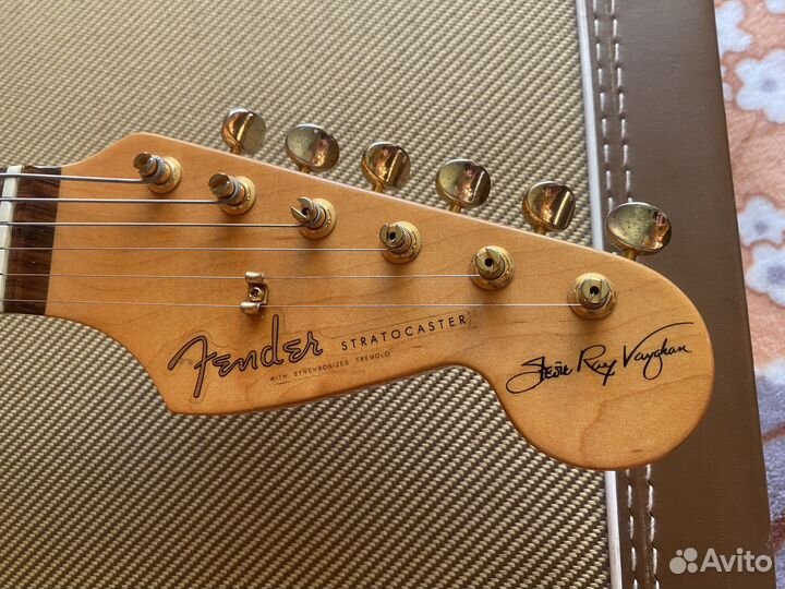 Электрогитара Fender SRV Stratocaster