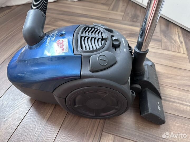 Пылесос LG 1600 ватт