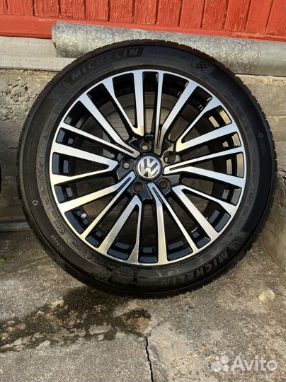 Диски на volkswagen Мультиван r17