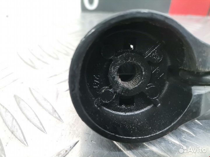 Щеткодержатель задний Audi 80 8C/B4 1994