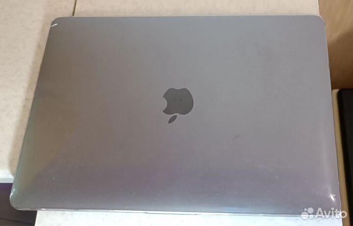 Apple MacBook Pro 13 2020 M1/8C/16GB RAM/1 TB SSD