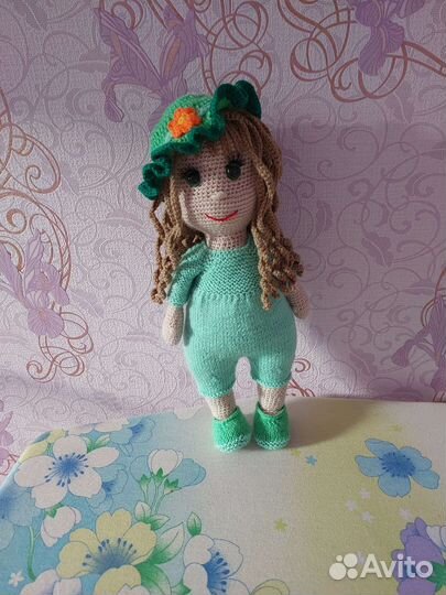 Игрушка вязаная кукла