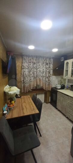 2-к. квартира, 54 м², 1/4 эт.