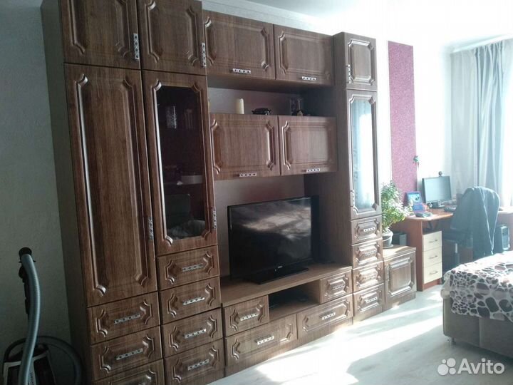 Стенка в гостиную