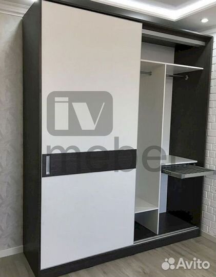 Шкаф в детскую