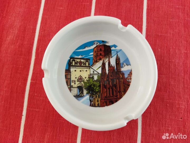 Пепельница фарфоровая