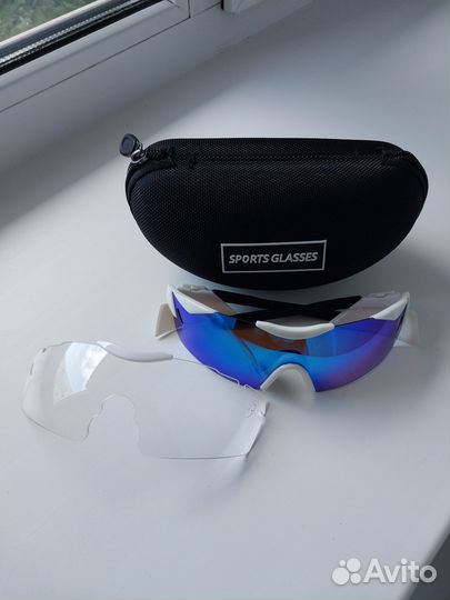 Очки спортивные
