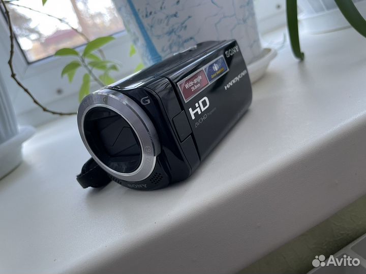 Видеокамера Sony HDR-CX250E