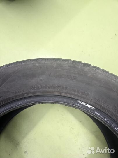 Bridgestone Blizzak LM-005 235/55 R17