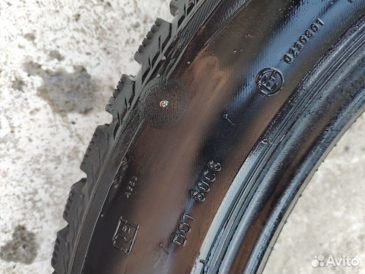 Nokian Tyres Nordman 4 235/55 R17