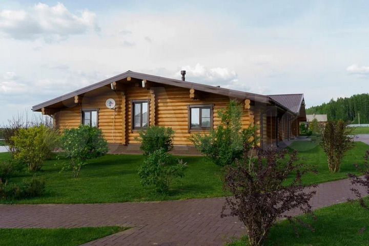 Дом 600 м² на участке 30 сот.