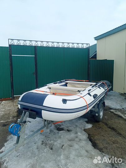 Лодка пвх Гладиатор AL370 с мотором и прицепом