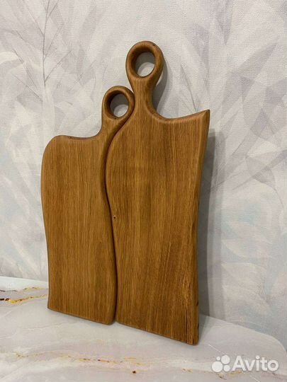 Кухонная разделочная доска из дуба неразлучницы