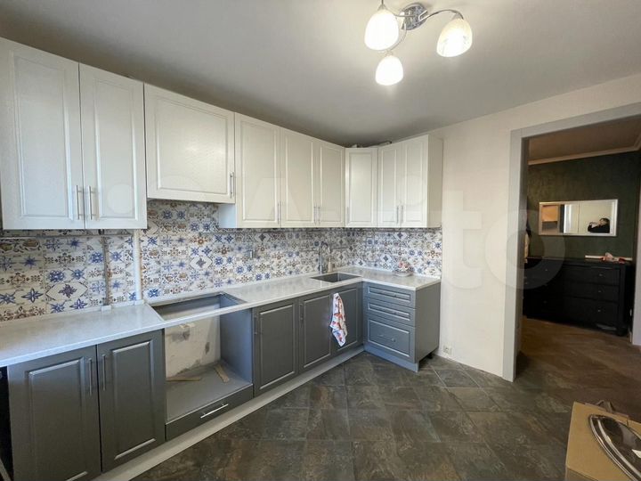 3-к. квартира, 67,3 м², 3/10 эт.