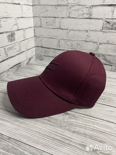 Бейсболка Nike бордовая
