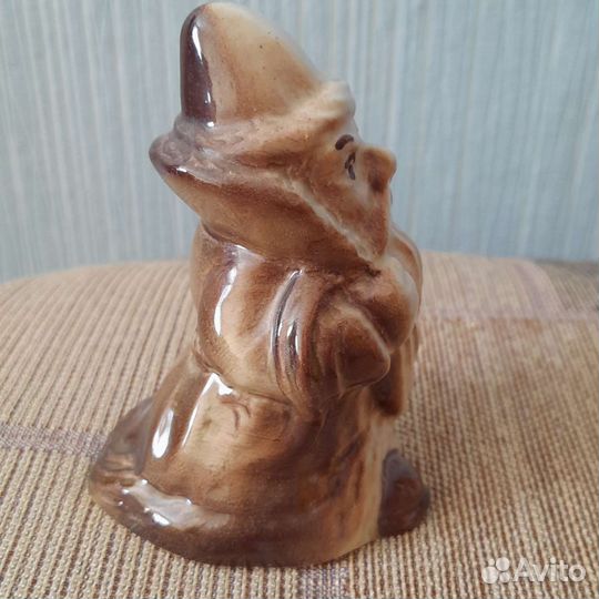 Статуэтка фарфор