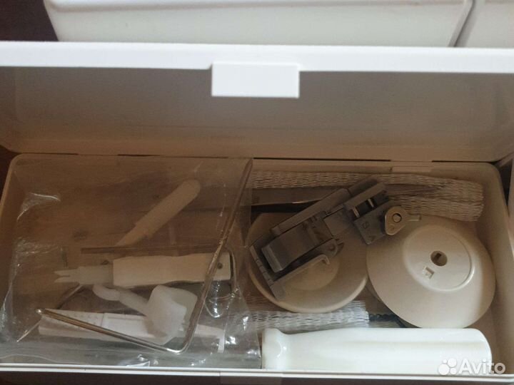 Коверлок pfaff 4852