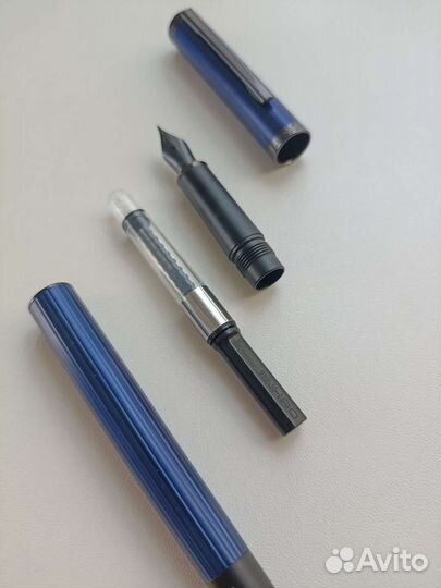 Перьевая металлическая ручка Jinhao