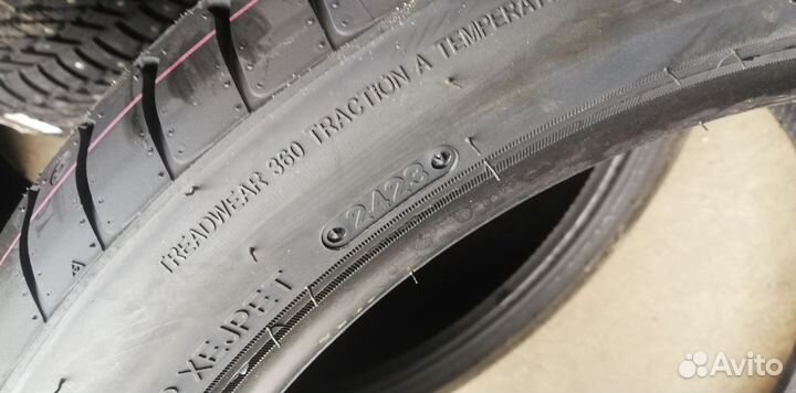 Triangle EffeXSport TH202 245/40 R19 и 275/35 R19 100Y