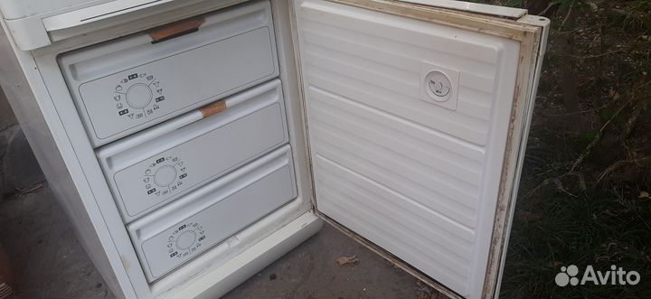 Холодильник siemens