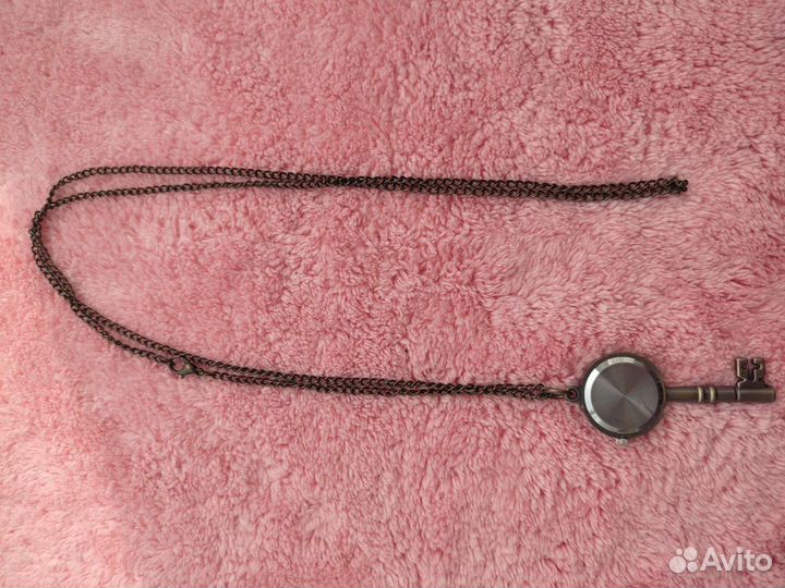 Часы подвеска