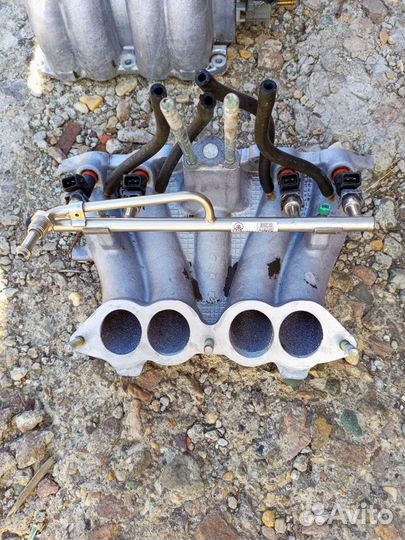 Топливная рампа с форсунками в сборе