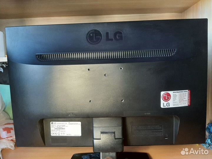 Монитор LG