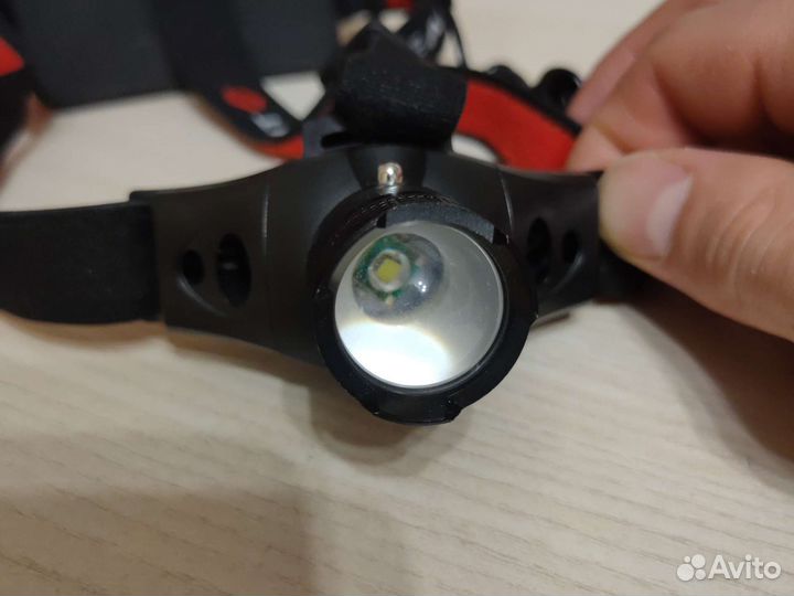 Налобный фонарь аккумуляторный 18650