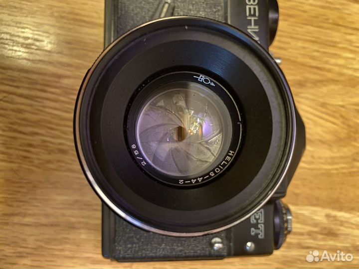 Плёночный фотоаппарат Зенит ет