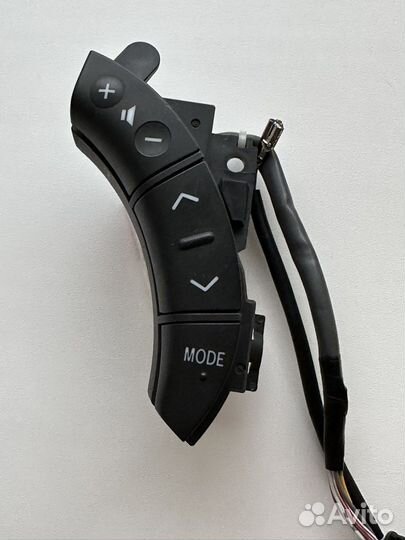 Кнопки руля Toyota Camry XV30