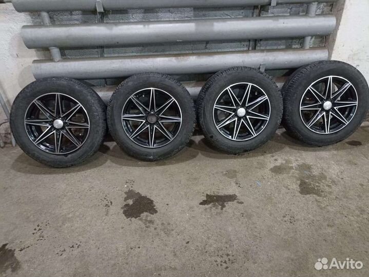 Колёса литые ваз 185/65/14 Pirelli