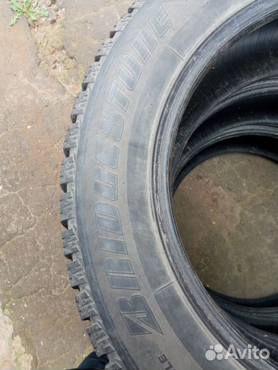 Bridgestone Ice Cruiser 7000 225/60 R17