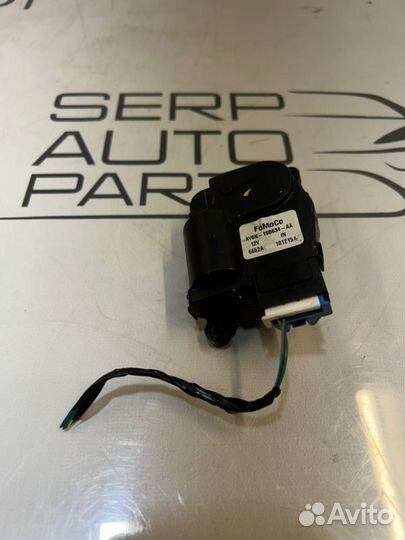 Сервопривод заслонки печки Ford Focus 3 CB8 1.6L