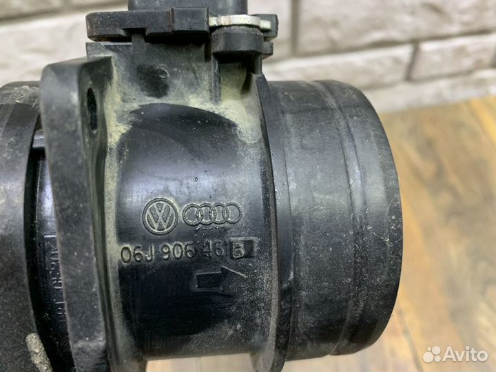 Volkswagen Tiguan Расходомер воздуха (массметр)